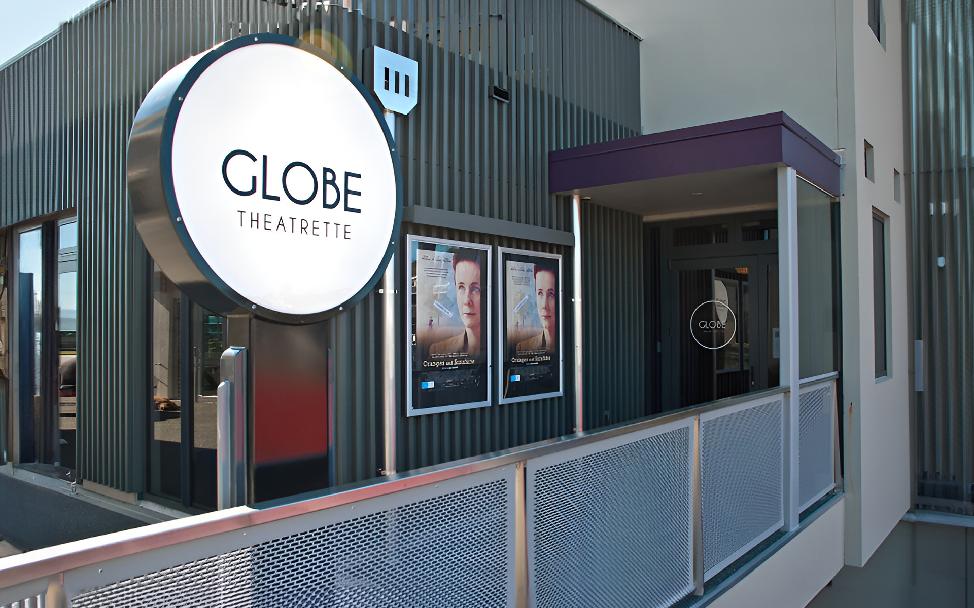 Globe Theatrette Brand Design.